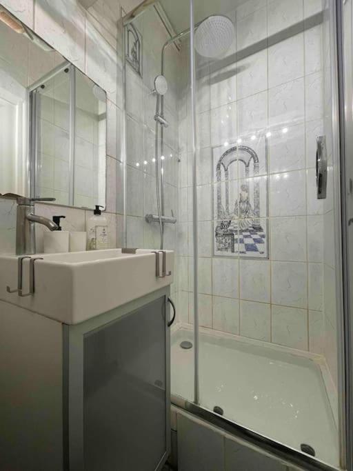Superbe Appart Entier Au Pied De La Gare Rer, A 15 Min De Paris & Orly Juvisy-sur-Orge Ngoại thất bức ảnh